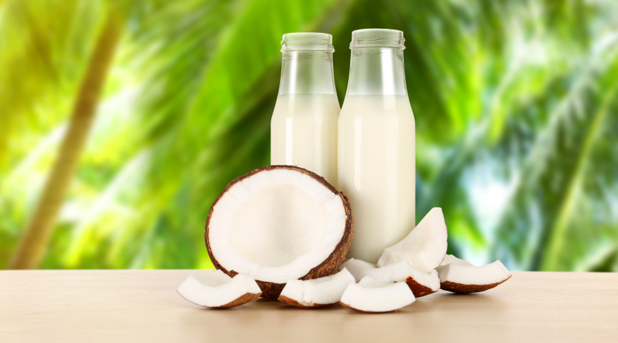 https://www.hkvitals.com/blog/wp-content/uploads/2023/06/coconut-milk-for-hair_900.jpg