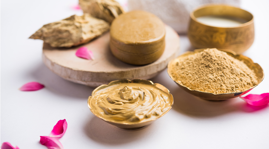 Mud Magic: Advantages of Multani Mitti on Face